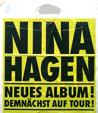 Nina-Magnetfigur